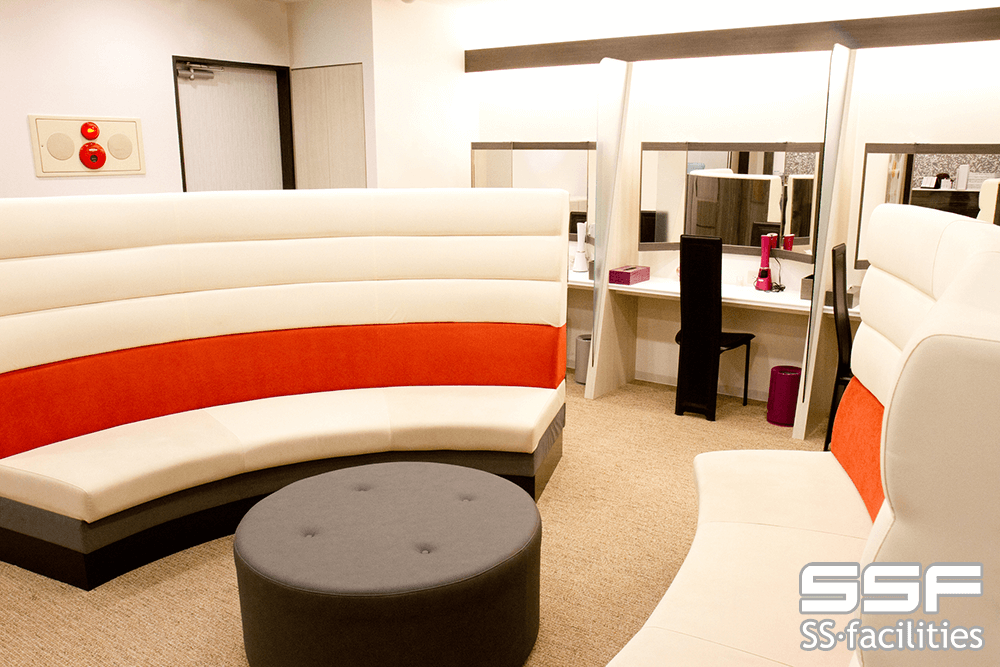 銀座ファインケアクリニック 銀座院 銀座駅 月給38万円 残業月平均30分 外科も含む美容皮膚科クリニックで外来業務 美容整形ジョブ 美容 クリニック専門